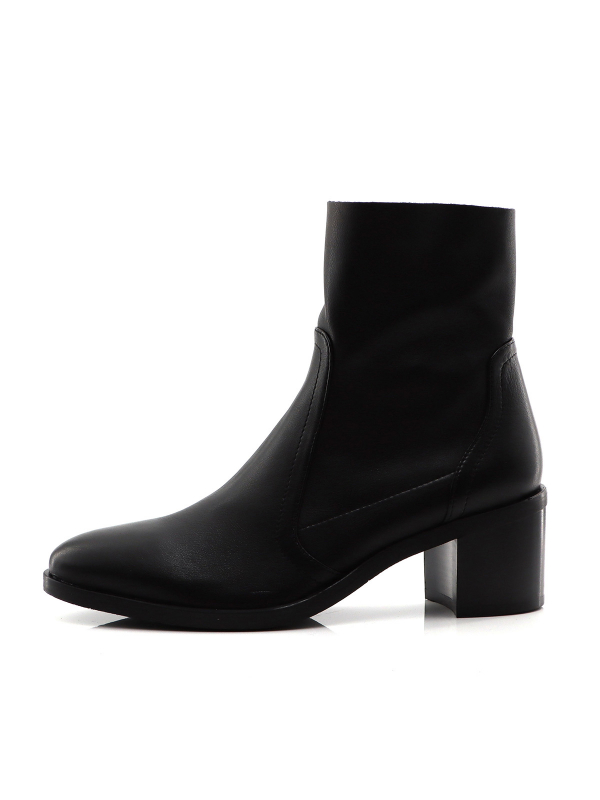 Leather ankle boot Zero5...